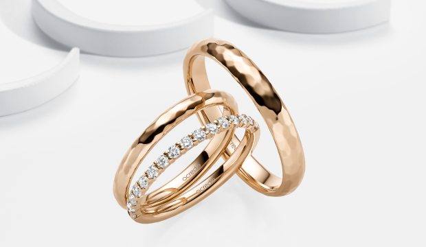 Signature Gold Wedding Rings | acredo